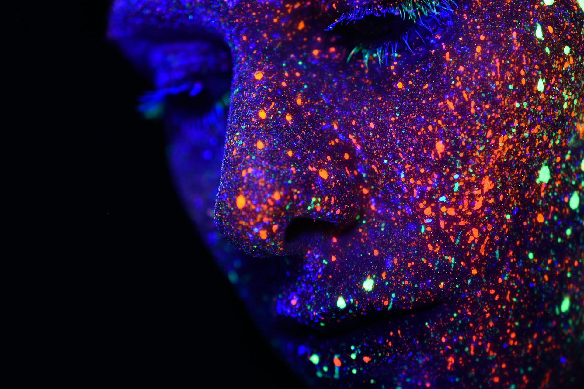 Face with colours